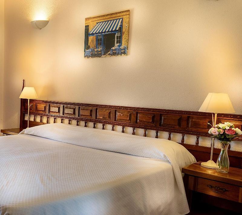 Hotel La Romarine Ramatuelle Luaran gambar